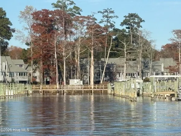 $950,000 | 314 Sunnyside Drive, Washington, NC 27889