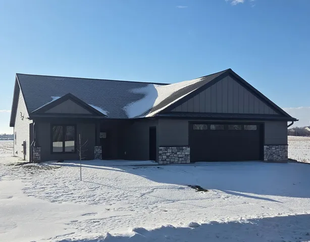 $479,900 | 1202 15th Street Northeast, Kasson, MN 55944