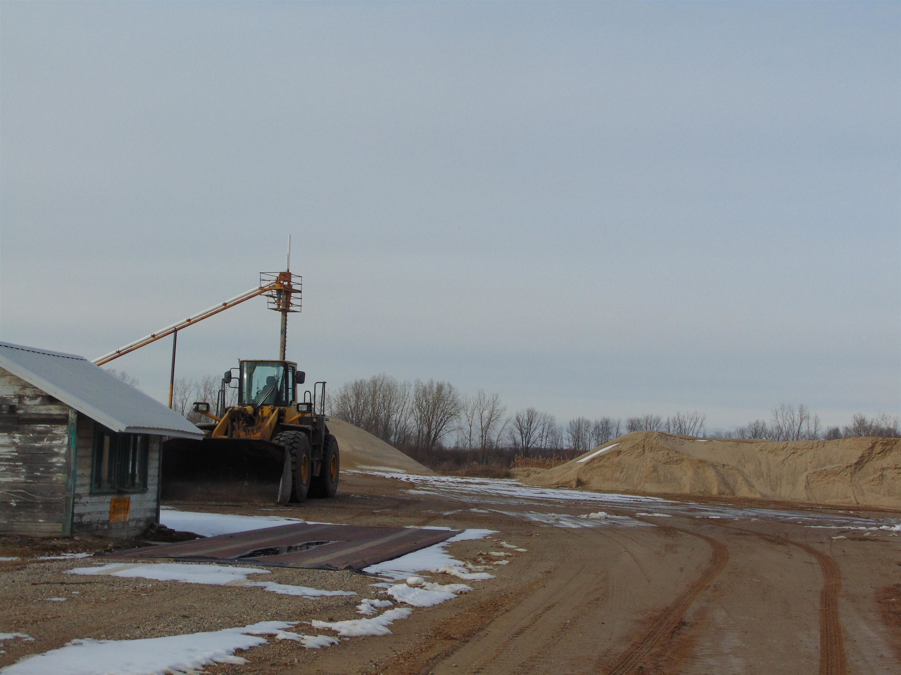 East Pierce Road Ithaca, MI 48847 - Photo 2 of 6