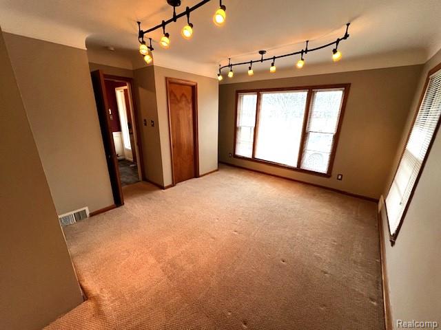 451 Maison Road Grosse Pointe Farms, MI 48236 - Photo 7 of 27