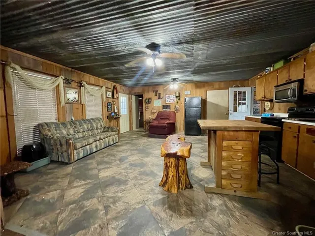 $115,000 | 526 Old Ferry Road, Kinder, LA 70648