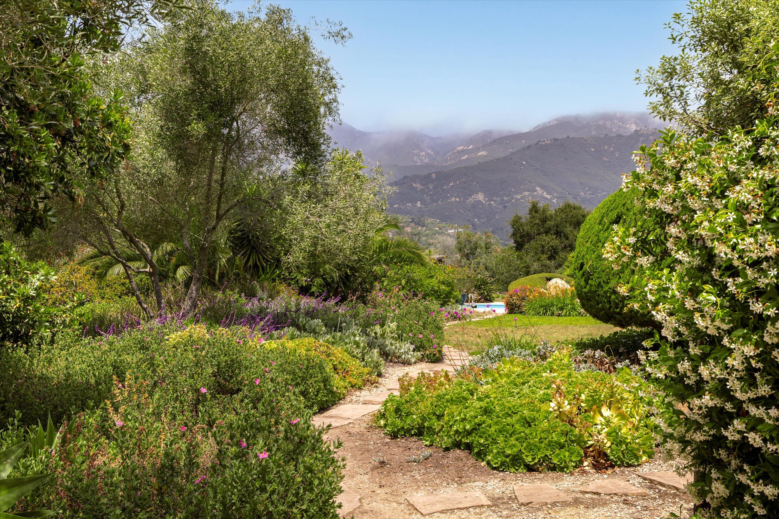 1011 Mission Ridge Road Santa Barbara, CA 93103 - Photo 9 of 22 12-1011 Mission Ridge Rd - 12