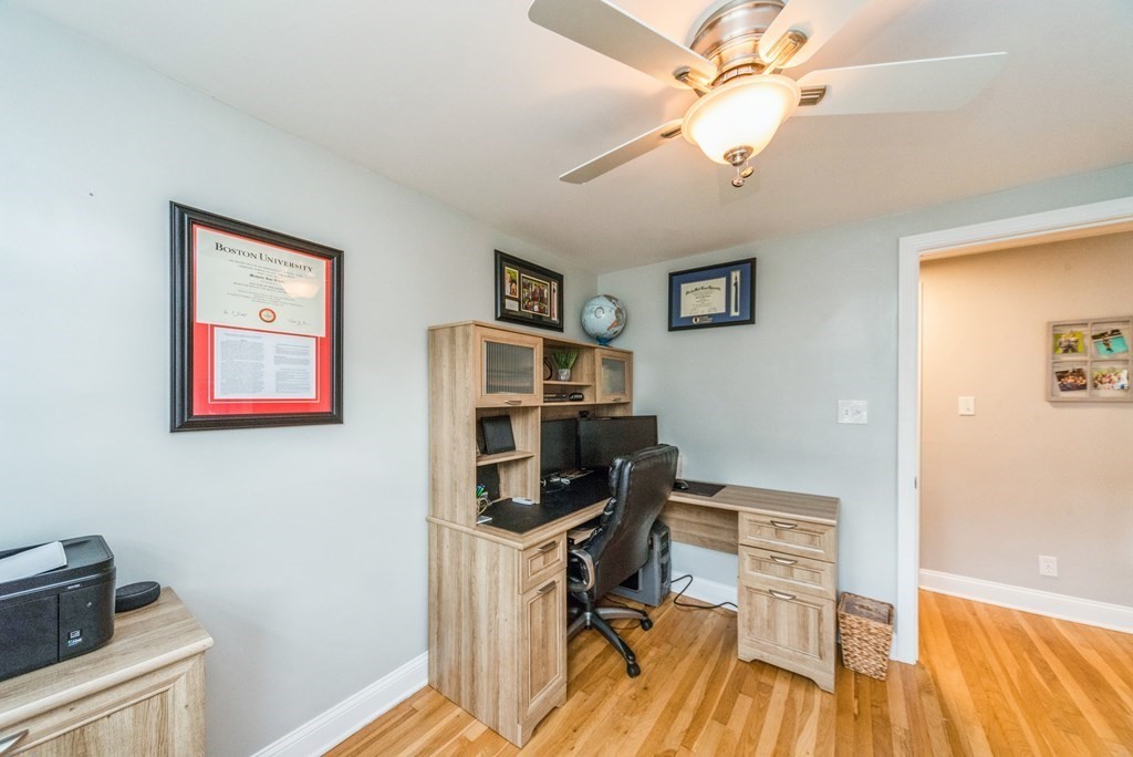 75 Crestview Road Waltham, MA 02451 - Photo 13 of 31