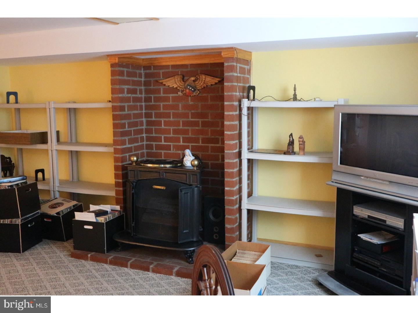 7332 Hill Road Philadelphia, PA 19128 - Photo 16 of 20 Gallery Image 16