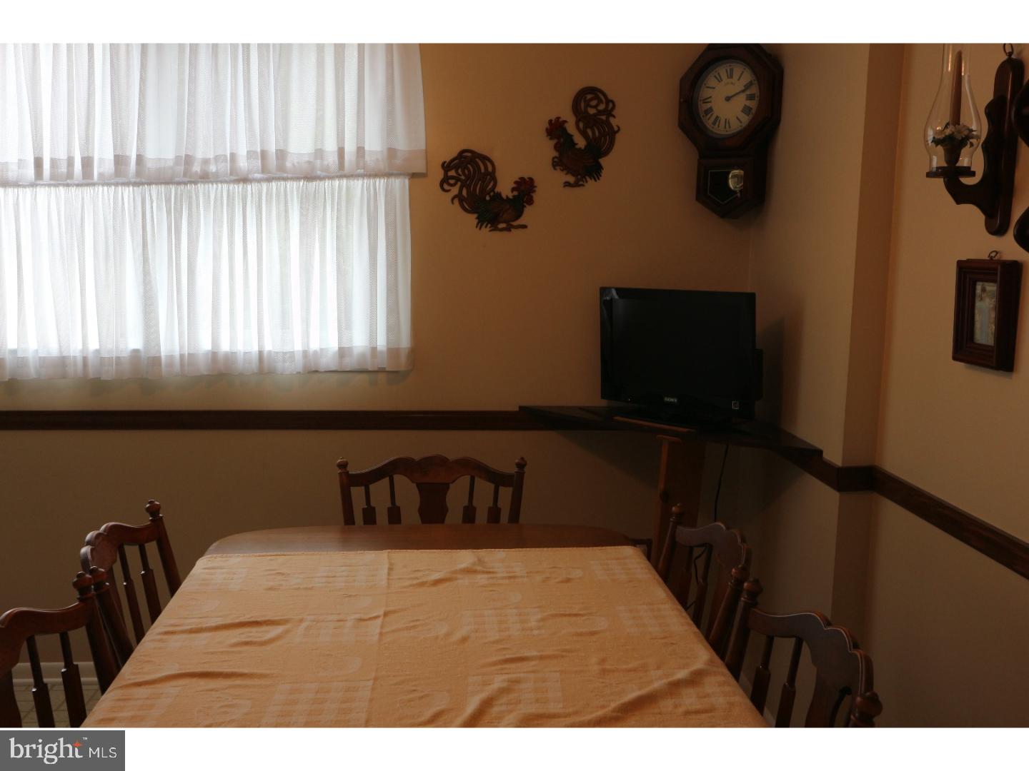 7332 Hill Road Philadelphia, PA 19128 - Photo 8 of 20 Gallery Image 8