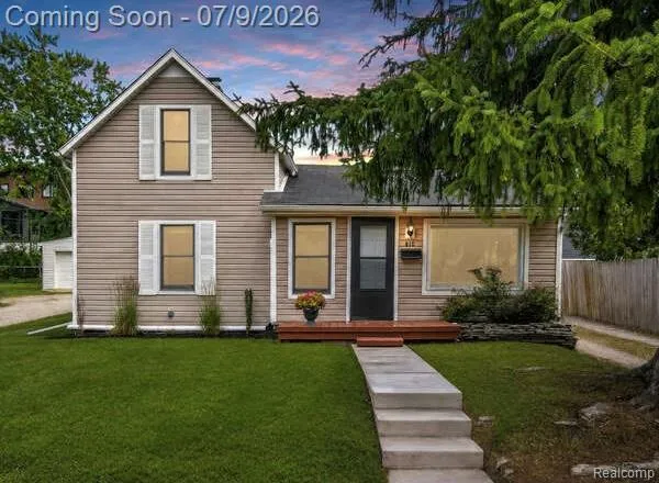 $280,000 | 610 Quarter Street, Rochester, MI 48307