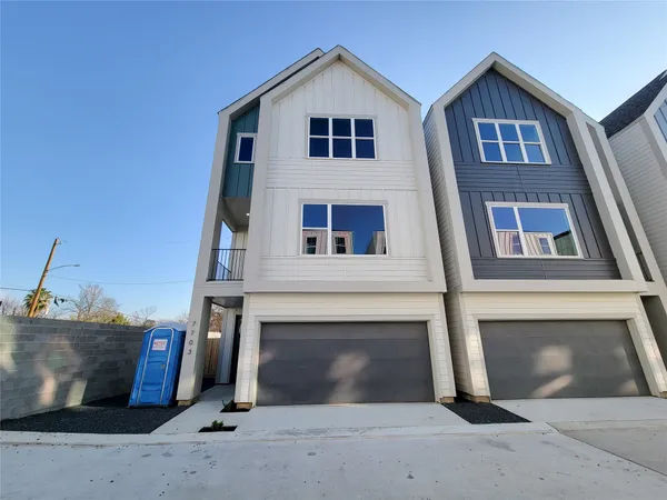 $2,995 | 7703 Earl Rudder Way, Houston, TX 77055