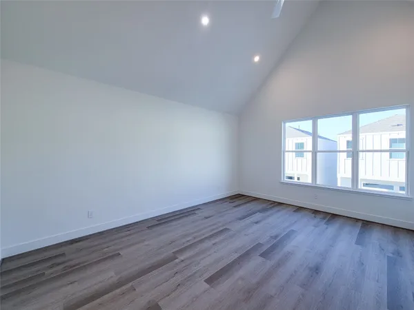 $2,995 | 7703 Earl Rudder Way, Houston, TX 77055