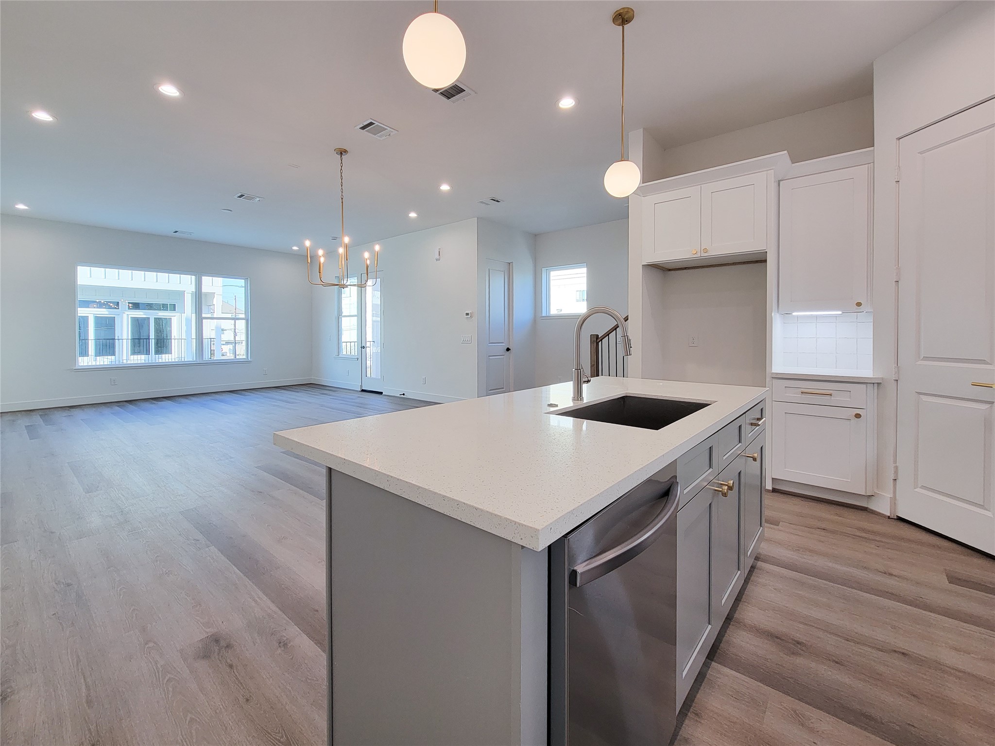 7703 Earl Rudder Way Houston, TX 77055 - Photo 31 of 43