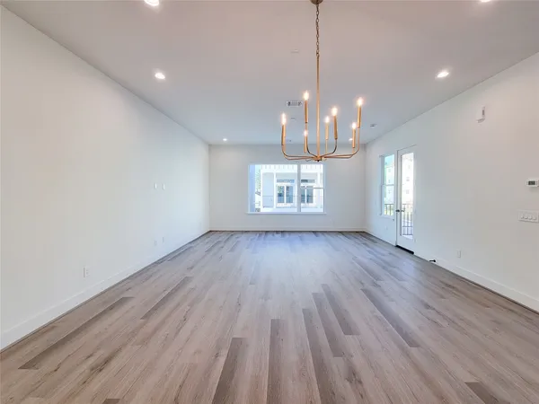 $2,995 | 7703 Earl Rudder Way, Houston, TX 77055