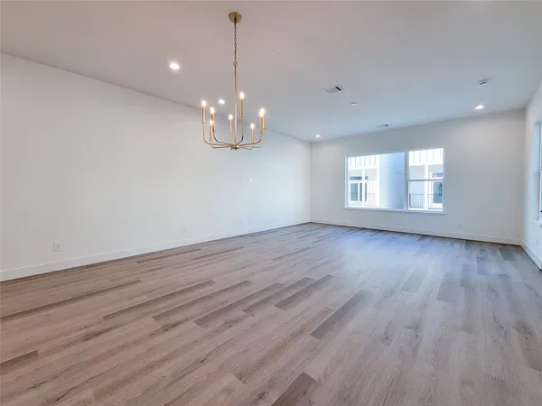 $2,995 | 7703 Earl Rudder Way, Houston, TX 77055