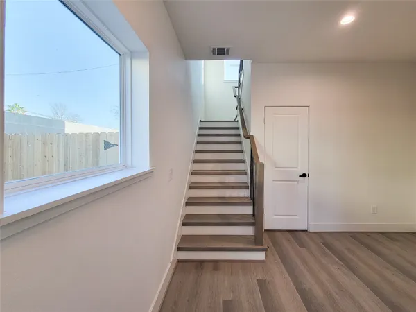 $2,995 | 7703 Earl Rudder Way, Houston, TX 77055