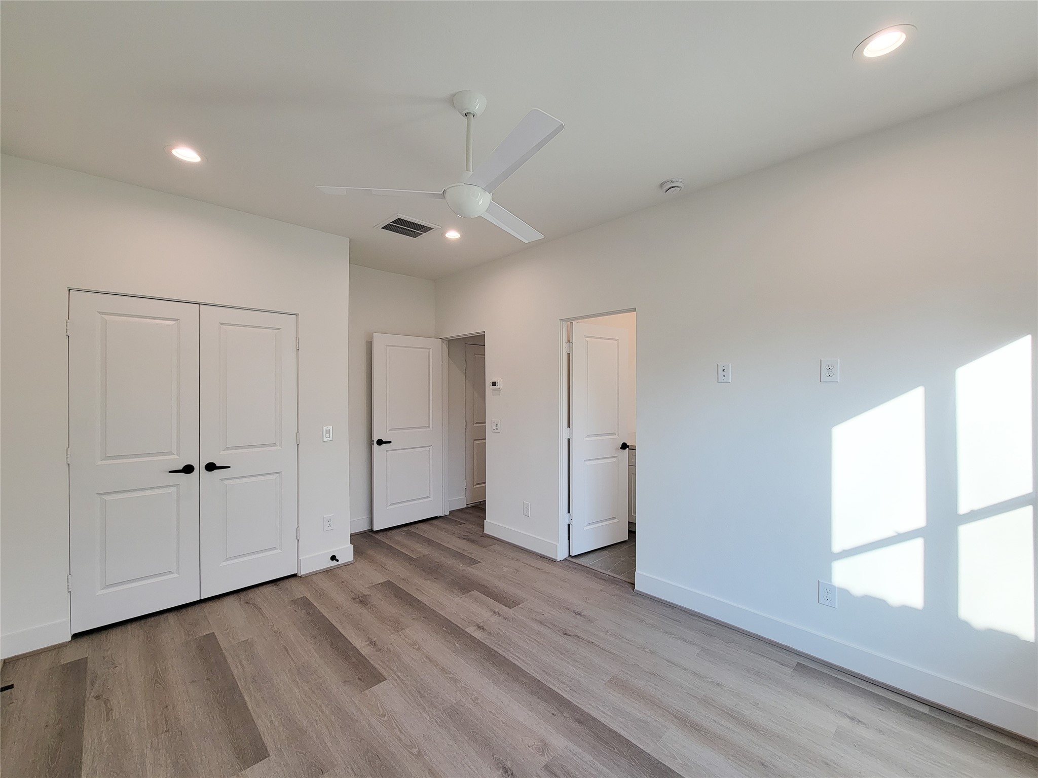 7703 Earl Rudder Way Houston, TX 77055 - Photo 39 of 43