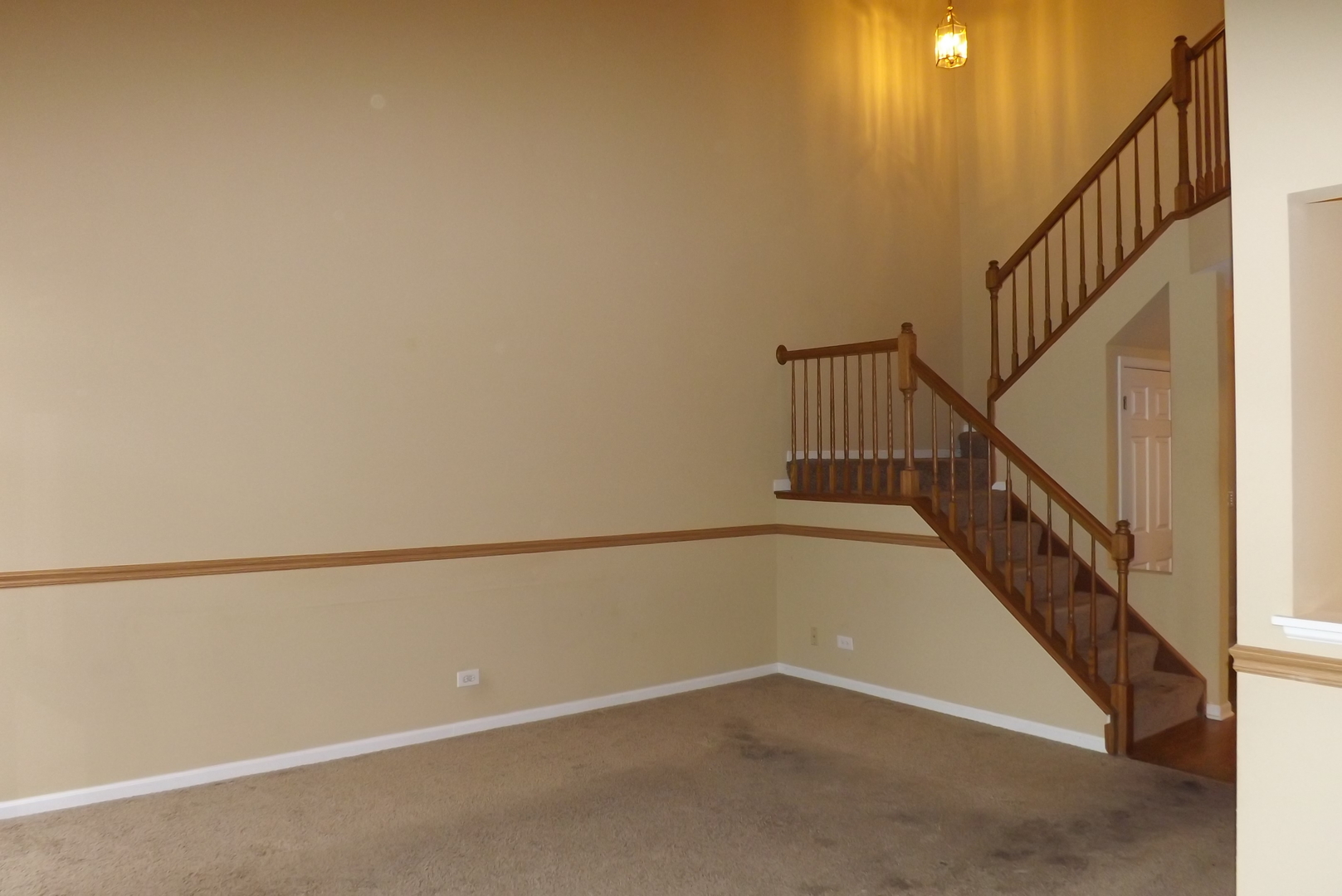 1078 Stillwater Road Elgin, IL 60120 - Photo 6 of 13 a view of entryway