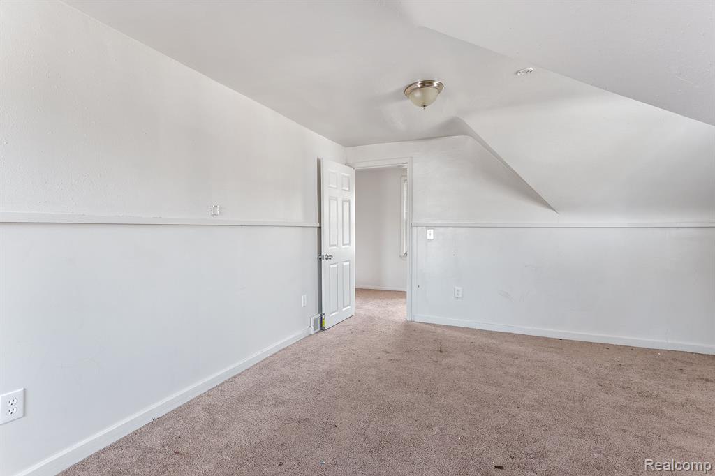 9534 Rutland Street Detroit, MI 48227 - Photo 19 of 31