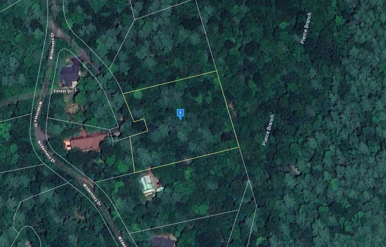 107 Hemlock Drive Butler, TN 37640 - Photo 1 of 4 a view of a fence