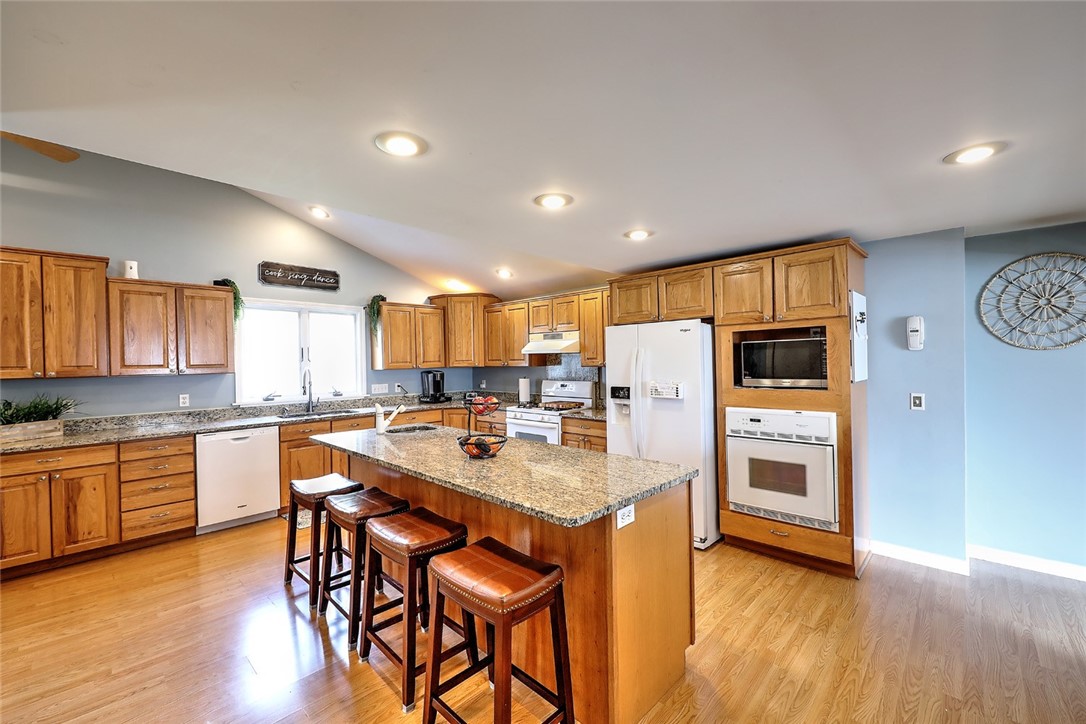 5 Congress Road Barrington, RI 02806 - Photo 18 of 42