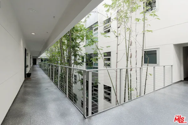 $349,000 | 630 West 6th Street, Unit 407, Los Angeles, CA 90017