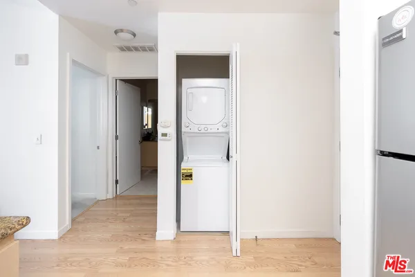 $349,000 | 630 West 6th Street, Unit 407, Los Angeles, CA 90017