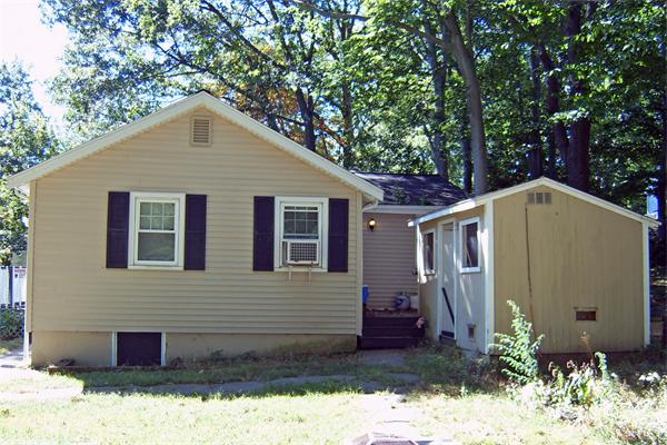 12 Clover Road Holbrook, MA 02343 - Photo 3 of 9