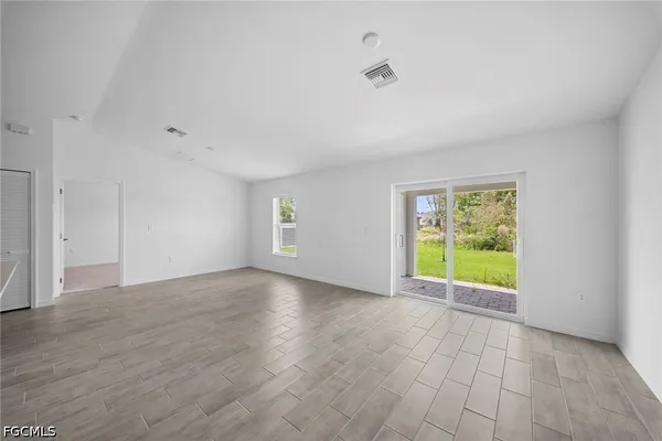 $2,100 | 2815 24th Street West, Lehigh Acres, FL 33971