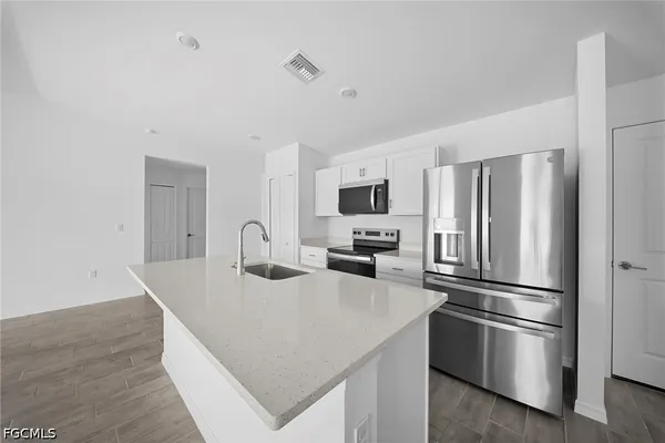 $2,100 | 2815 24th Street West, Lehigh Acres, FL 33971