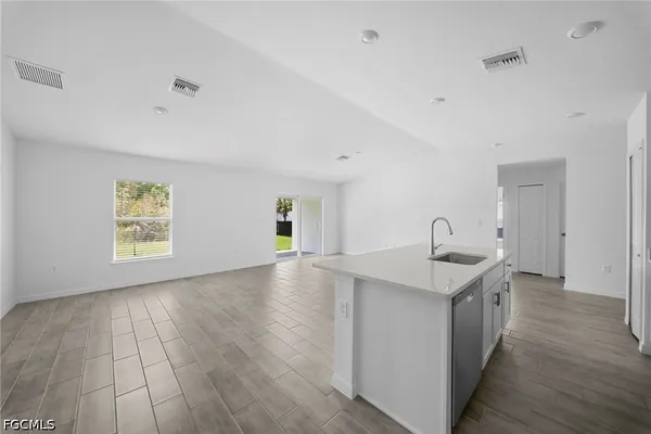 $2,100 | 2815 24th Street West, Lehigh Acres, FL 33971