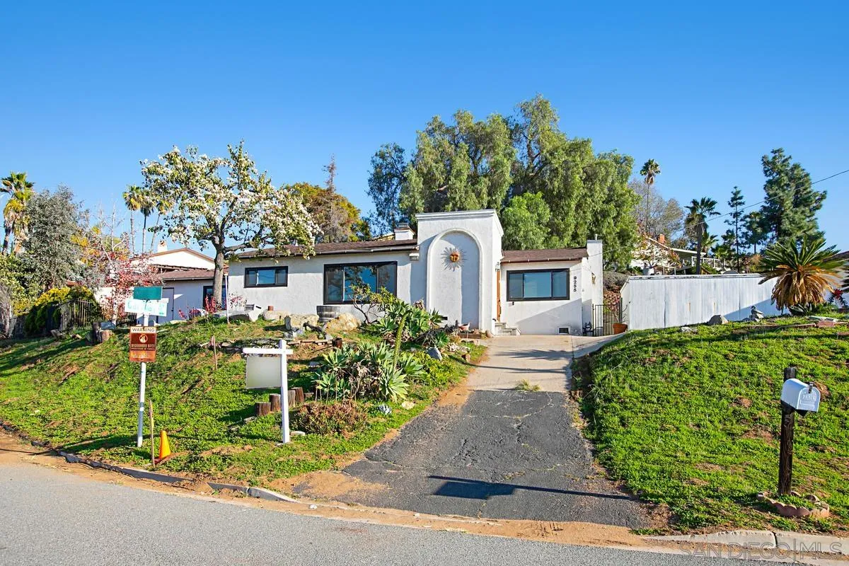 9255 Carthay Circle Spring Valley, CA 91977 - Photo 1 of 26 Gallery Image 1