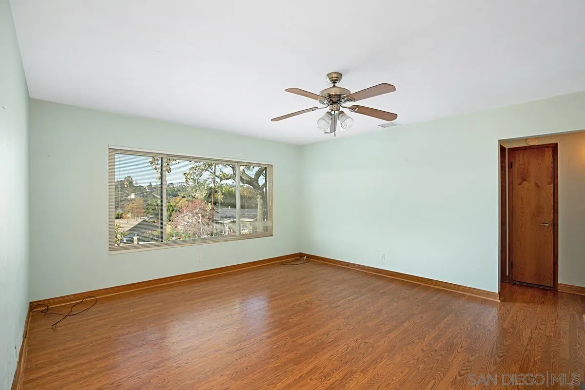 9255 Carthay Circle Spring Valley, CA 91977 - Photo 11 of 26 Gallery Image 11