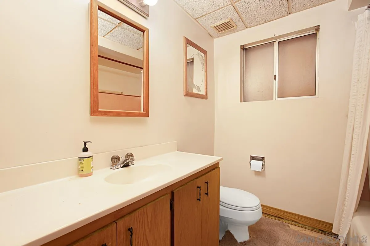 9255 Carthay Circle Spring Valley, CA 91977 - Photo 20 of 26 Gallery Image 20