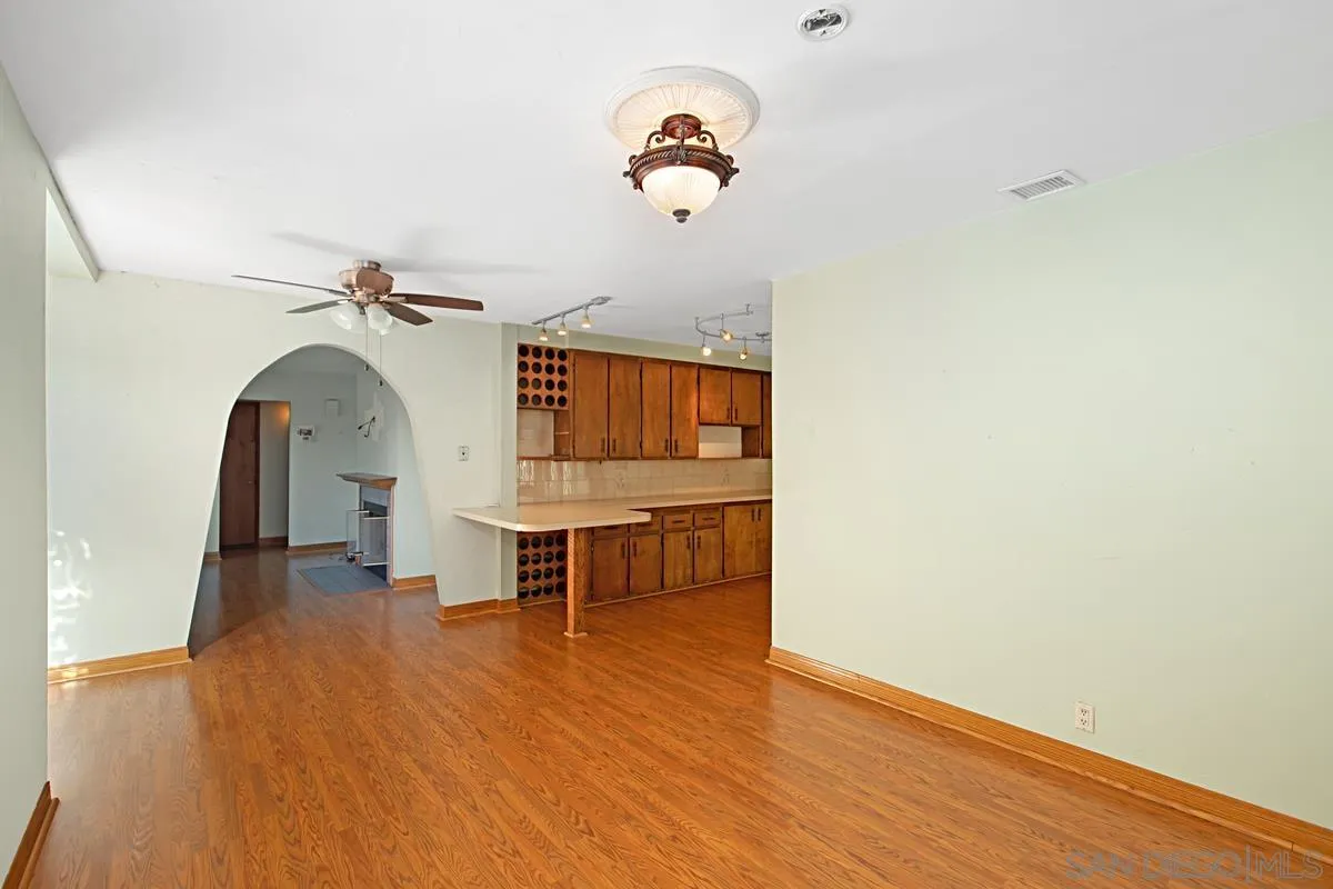 9255 Carthay Circle Spring Valley, CA 91977 - Photo 8 of 26 Gallery Image 8