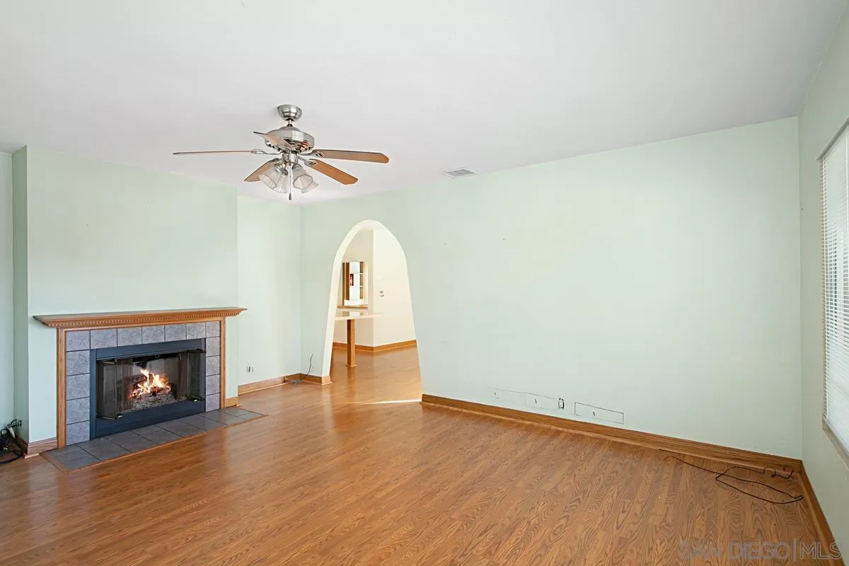 9255 Carthay Circle Spring Valley, CA 91977 - Photo 10 of 26 Gallery Image 10