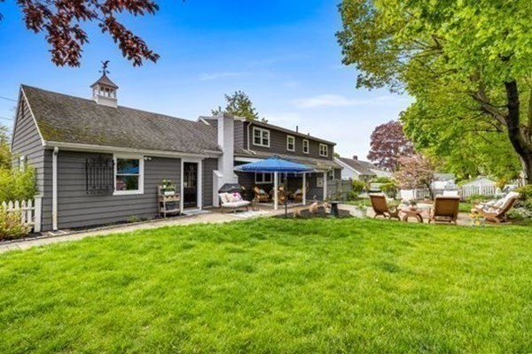 39 Alroy Road Weymouth, MA 02190 - Photo 3 of 25 Gallery Image 3