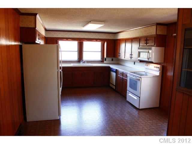 3020 Stokes Ferry Road Salisbury, NC 28146 - Photo 3 of 16 Gallery Image 3
