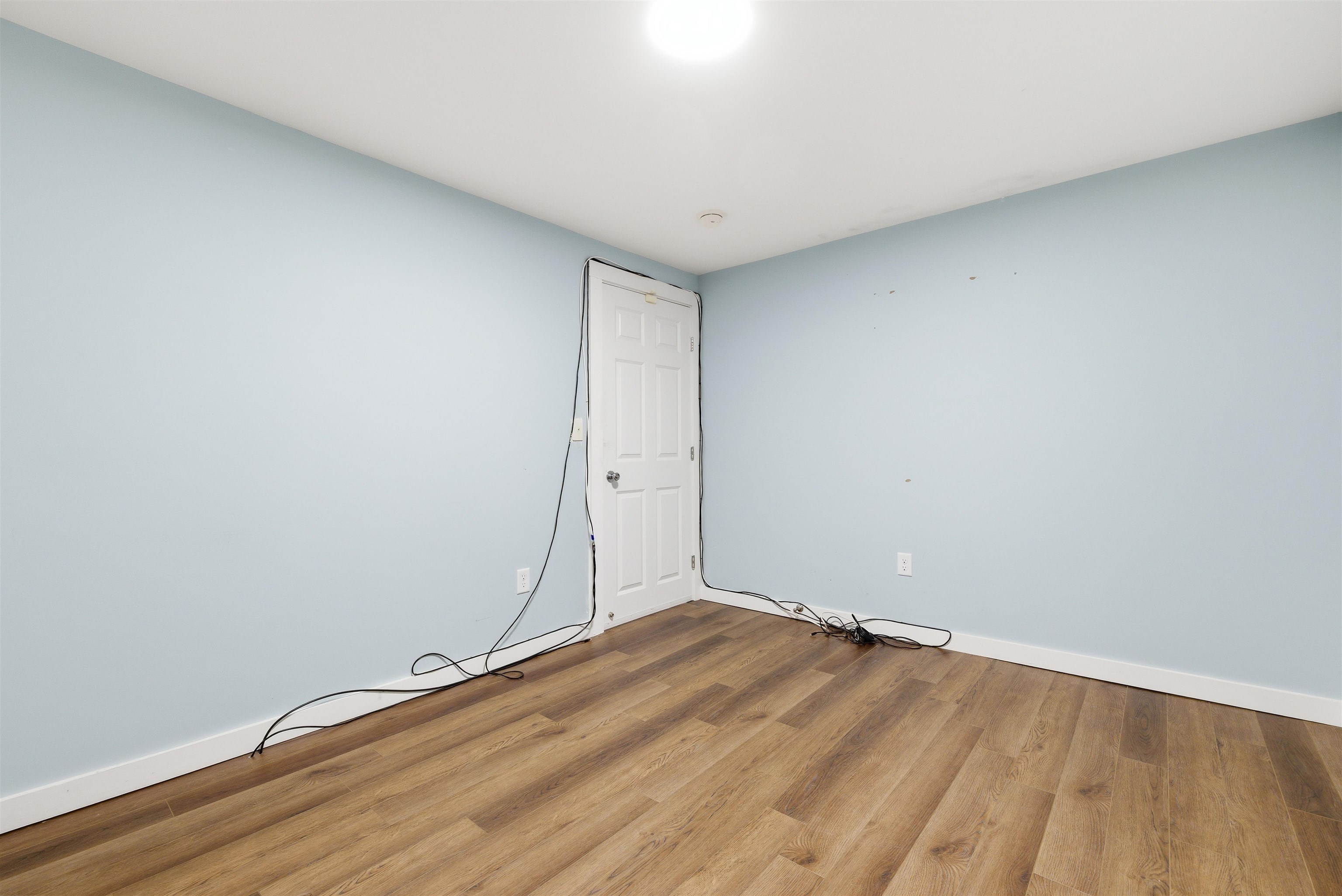 5 Railroad Avenue Rochester, NH 03839 - Photo 19 of 36