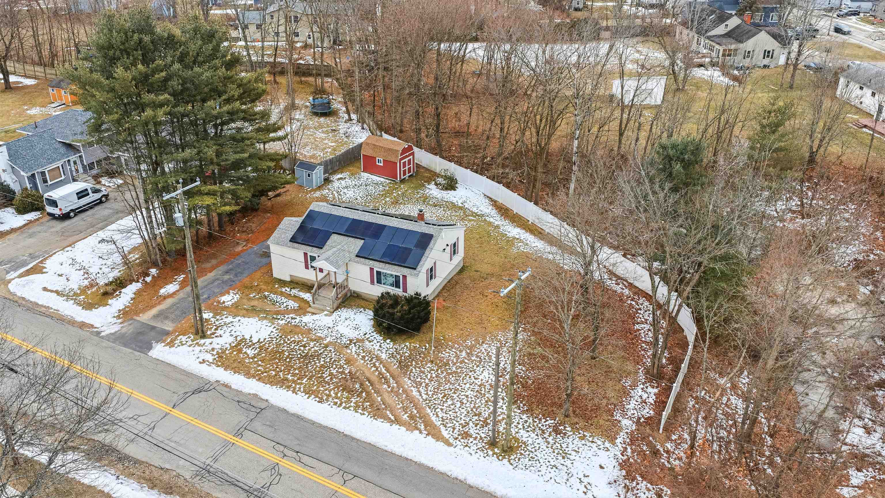 5 Railroad Avenue Rochester, NH 03839 - Photo 5 of 36