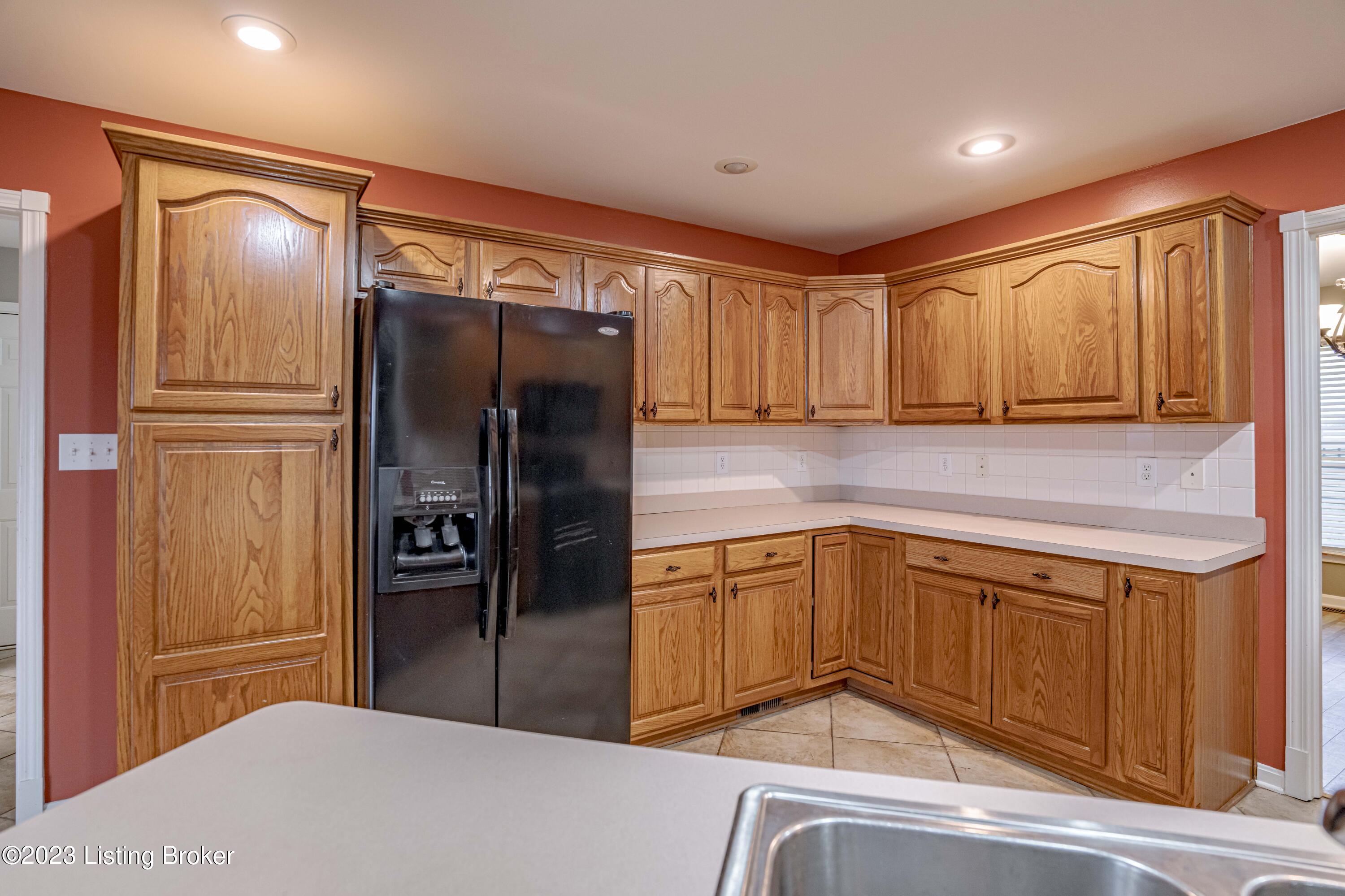 1039 Stapleton Road Shelbyville, KY 40065 - Photo 48 of 98 DSC05369