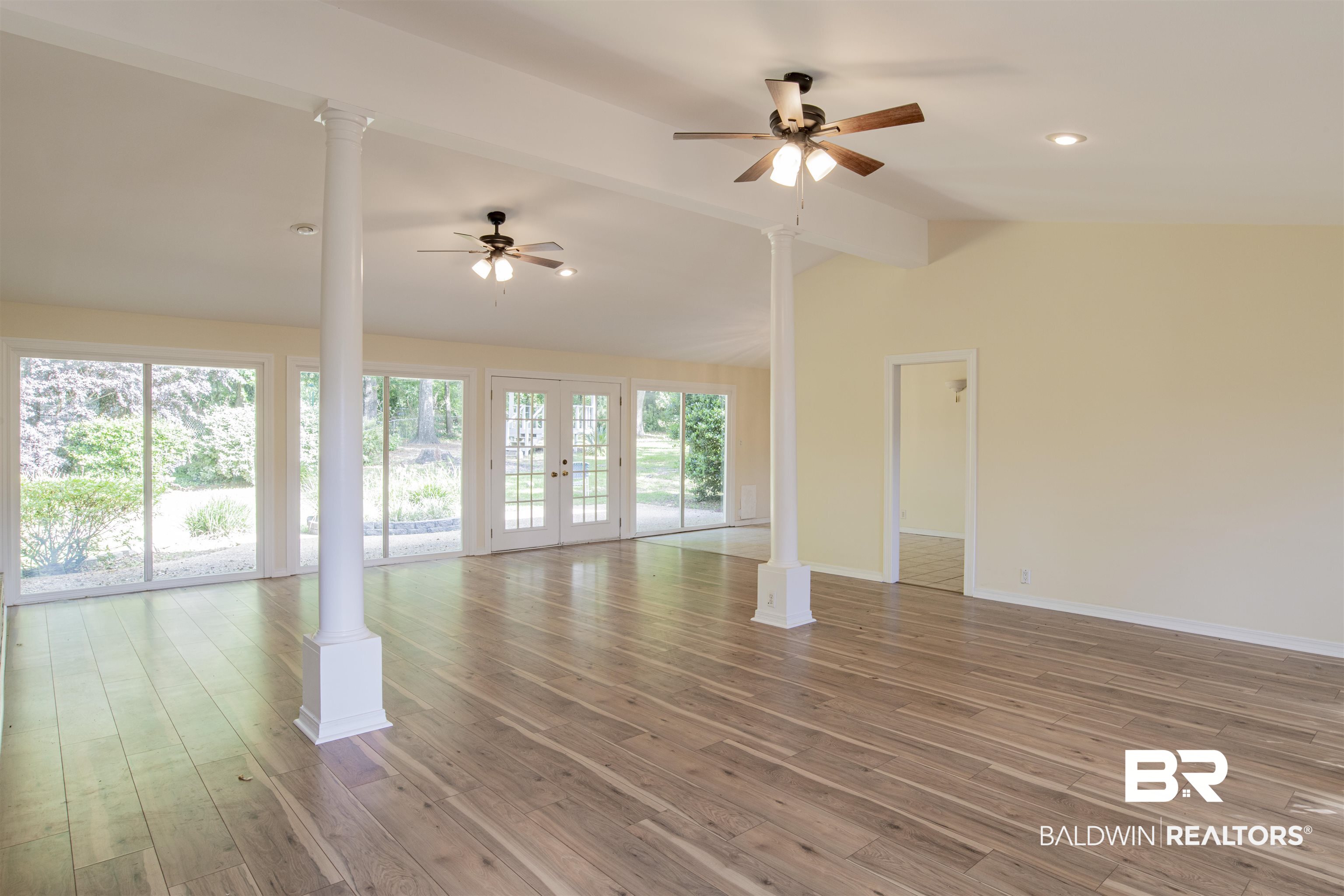 4158 Lake Circle North Mobile, AL 36693 - Photo 8 of 28