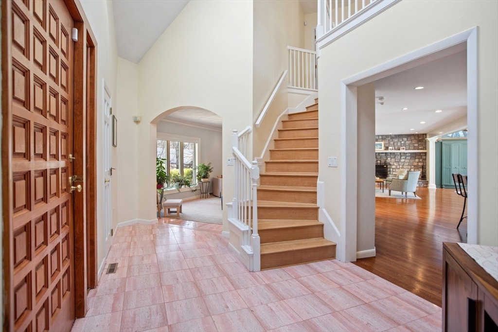 20 Kings Road Sharon, MA 02067 - Photo 2 of 39