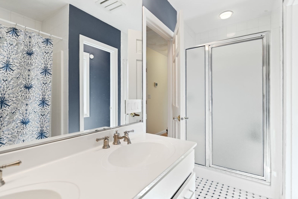 20 Kings Road Sharon, MA 02067 - Photo 32 of 39