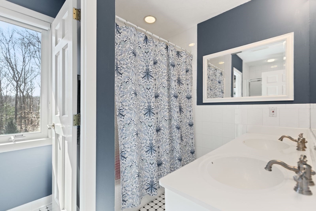 20 Kings Road Sharon, MA 02067 - Photo 33 of 39