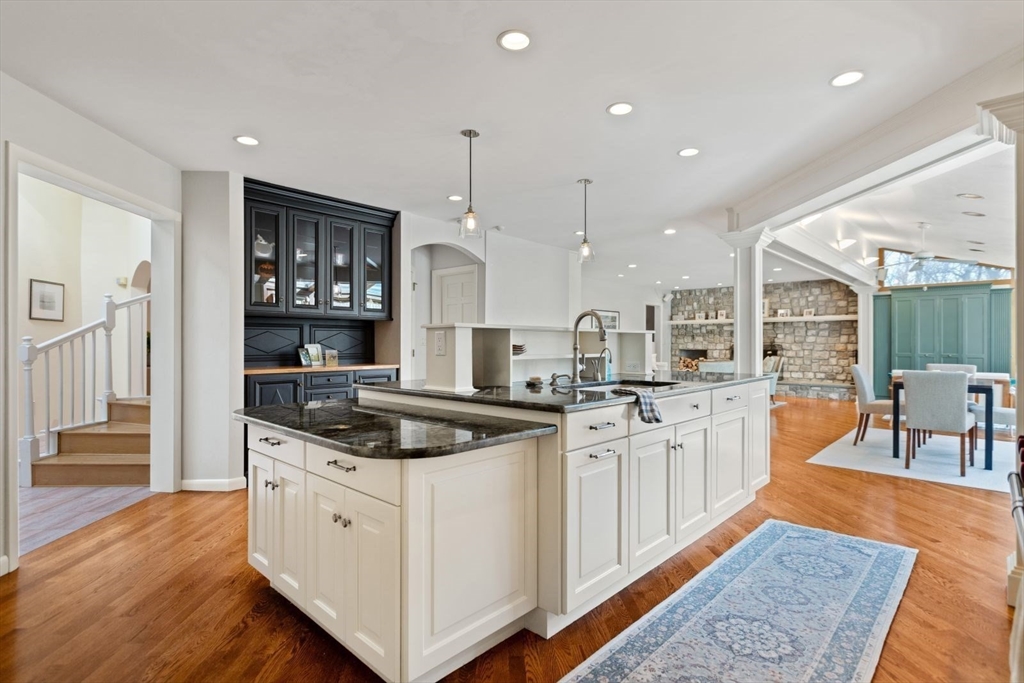 20 Kings Road Sharon, MA 02067 - Photo 5 of 39