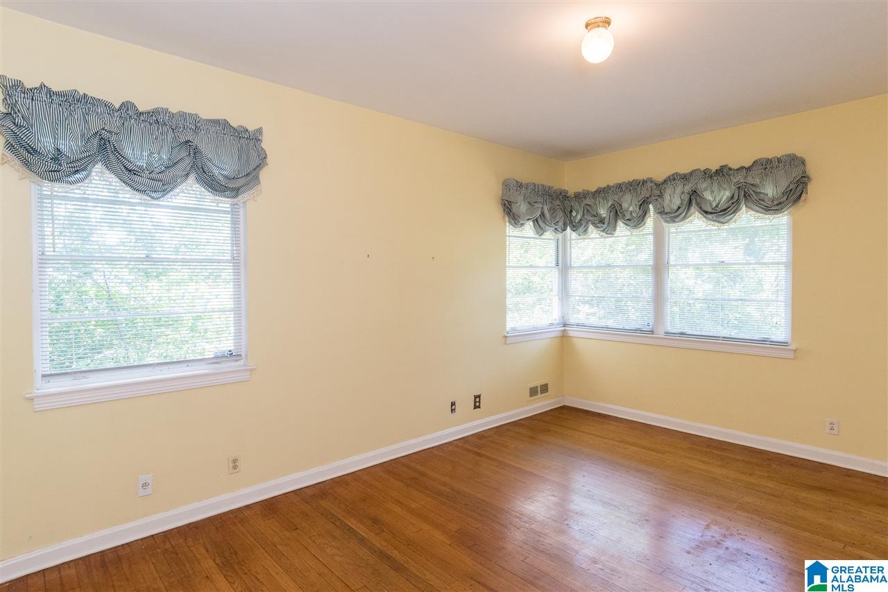 2425 Shades Crest Road Birmingham, AL 35216 - Photo 17 of 25
