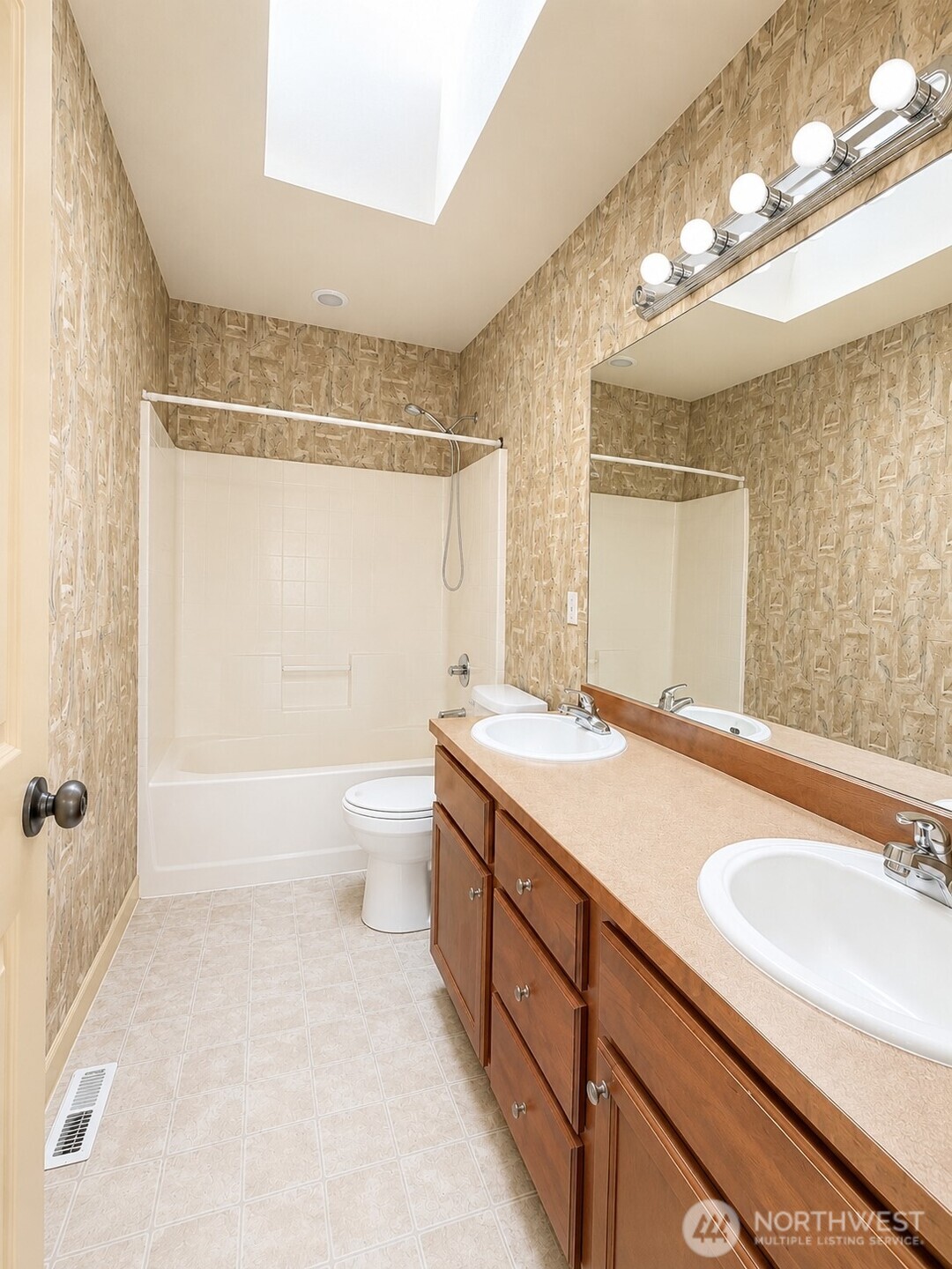 18626 37th Drive Southeast Bothell, WA 98012 - Photo 27 of 35