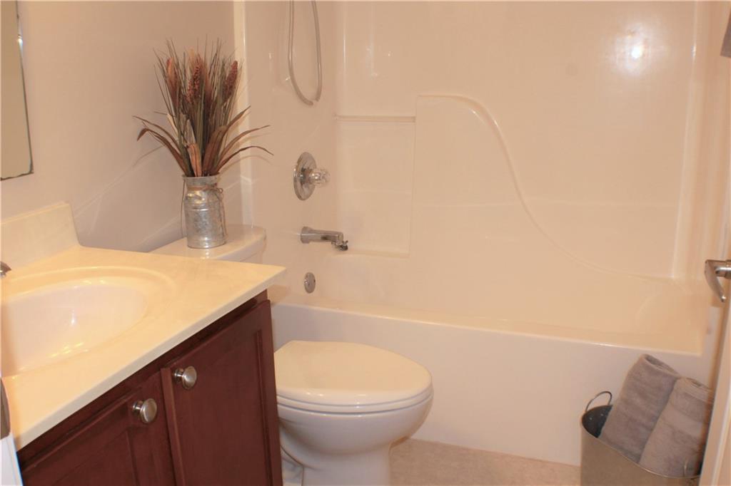 6566 Hunters Ridge South Zionsville, IN 46077 - Photo 15 of 22 Gallery Image 15