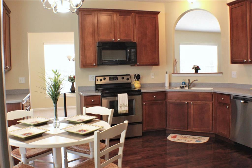 6566 Hunters Ridge South Zionsville, IN 46077 - Photo 7 of 22 Gallery Image 7