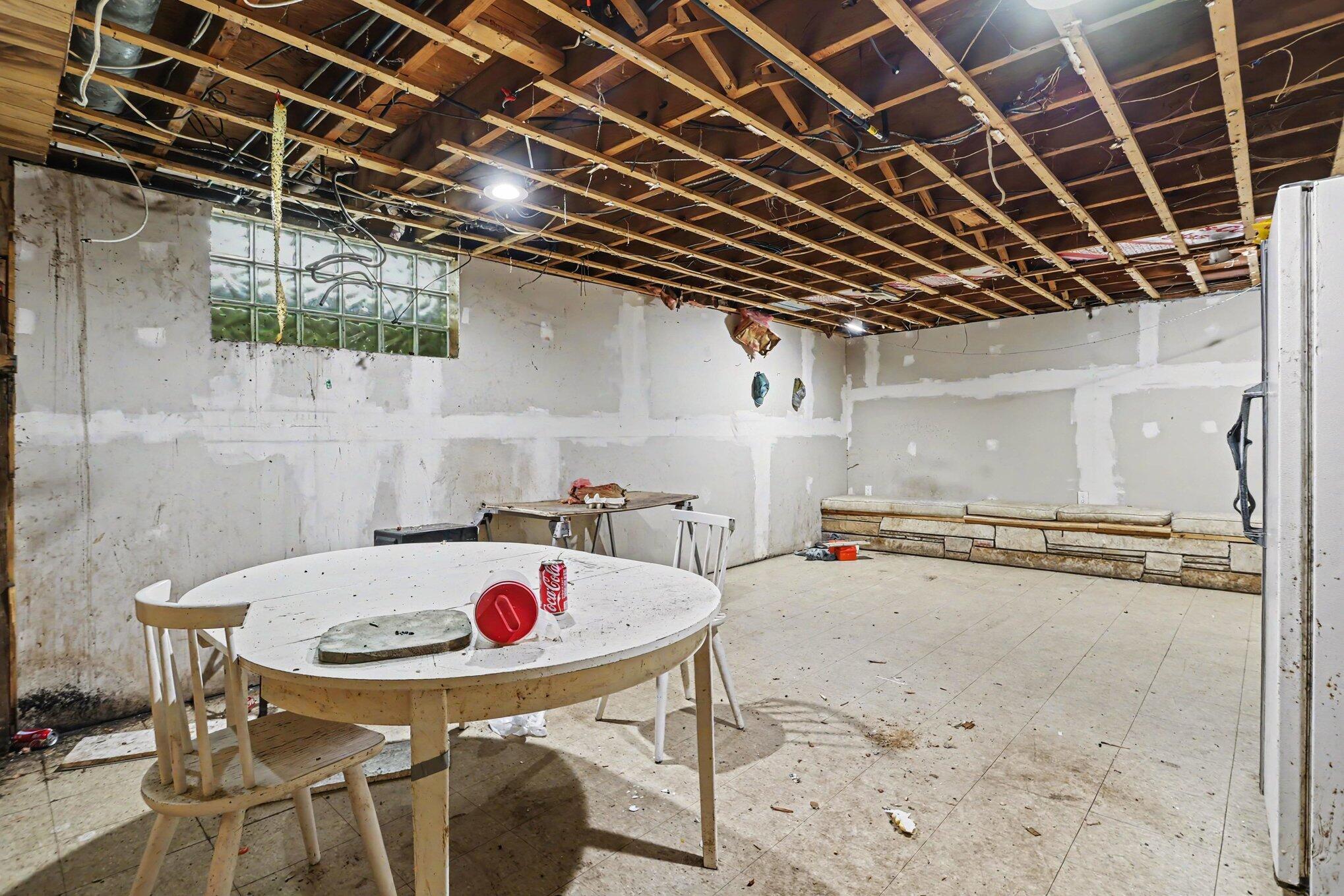 152 Hampton Road Benton Harbor, MI 49022 - Photo 11 of 17 012_file_5006