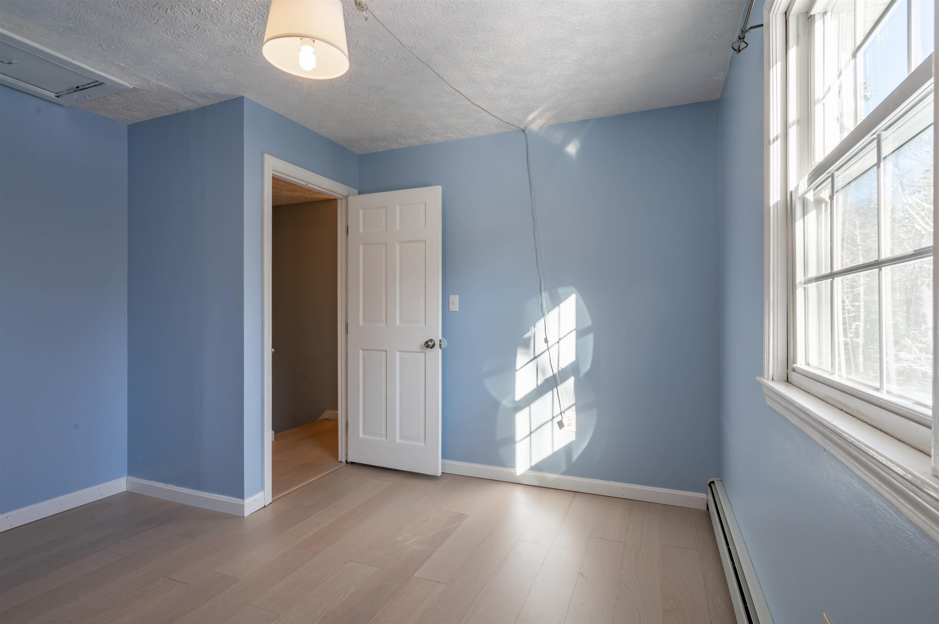 30 Clifton Road Bedford, NH 03110 - Photo 19 of 27