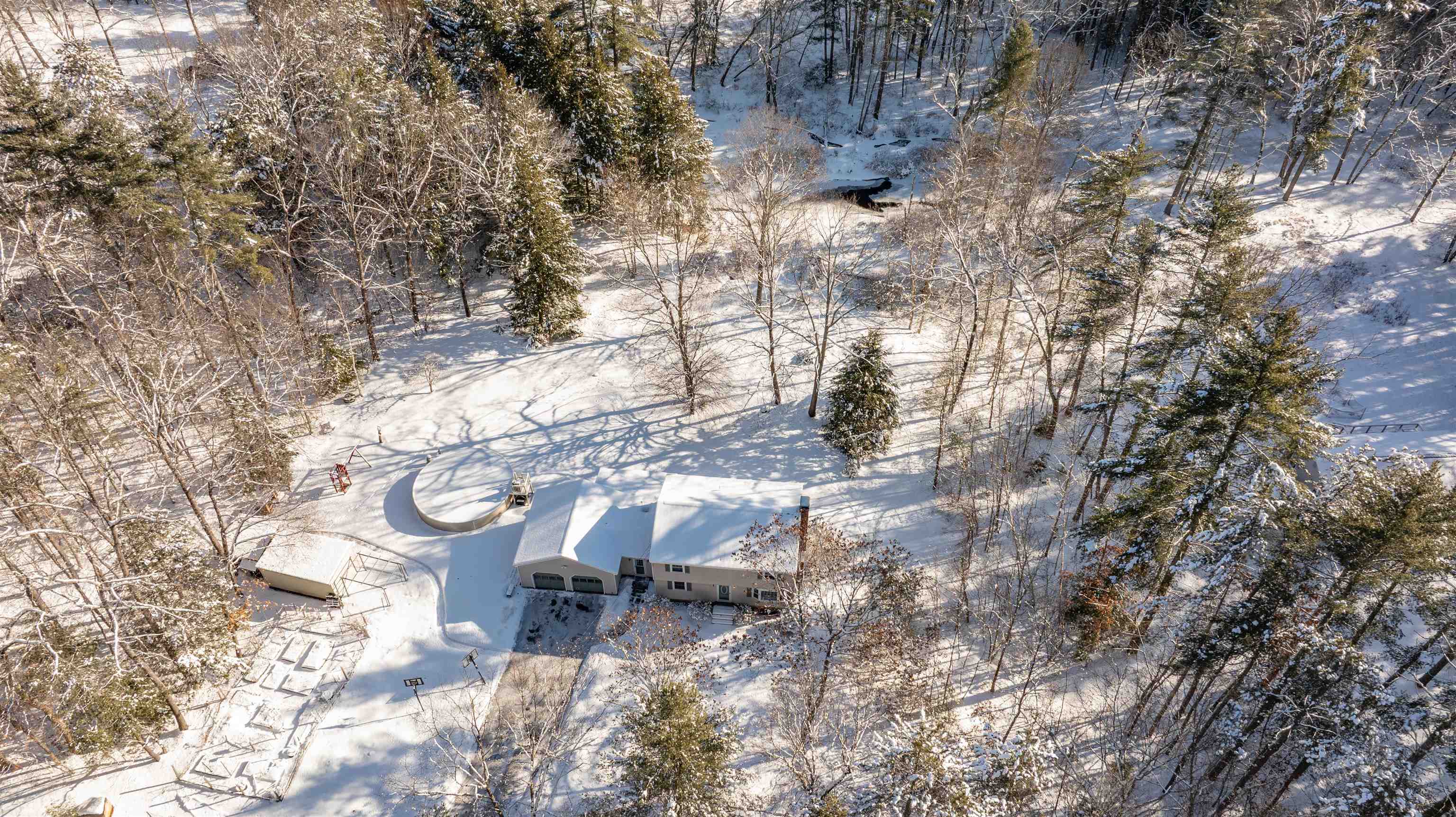 30 Clifton Road Bedford, NH 03110 - Photo 3 of 27