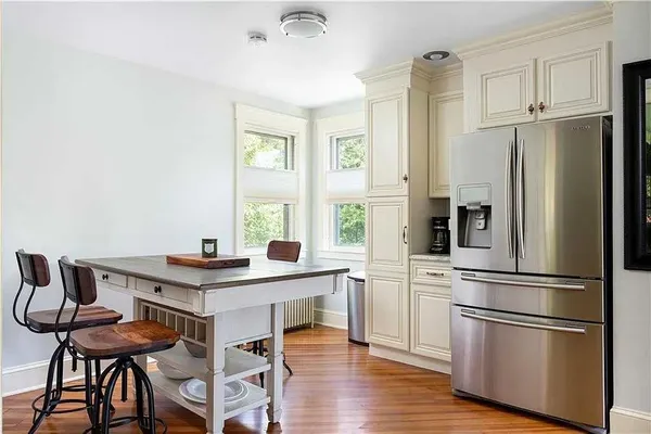 $3,400 | 75 Green End Avenue, Unit 1, Middletown, RI 02842